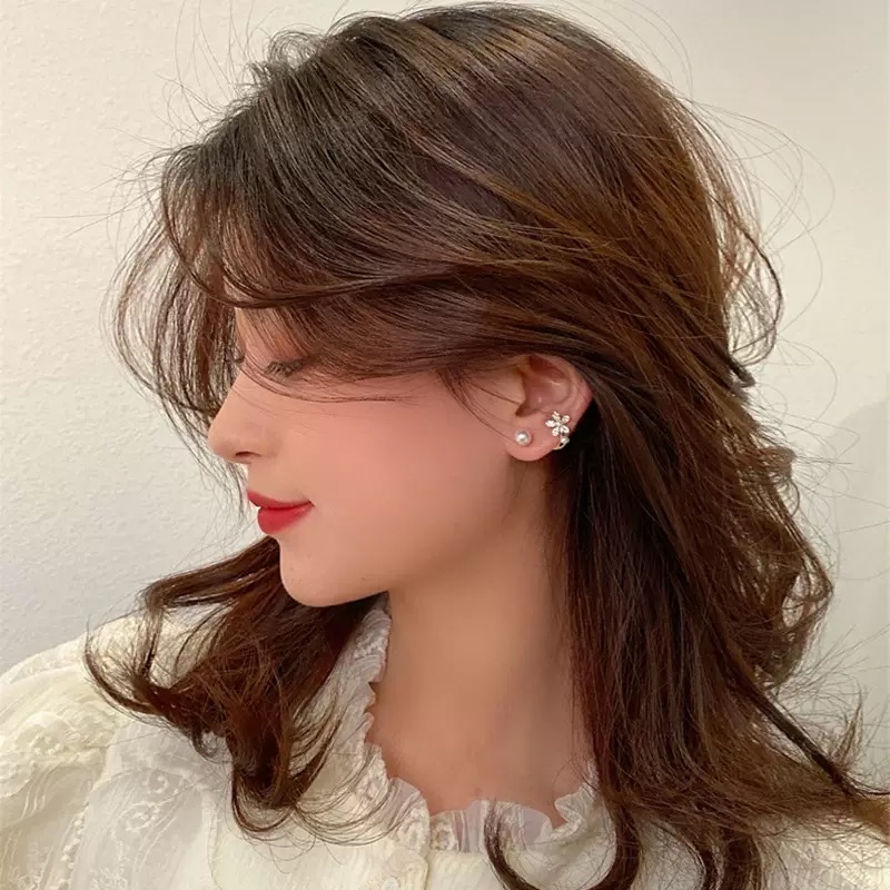 “Golden Bloom” – Luxe Floral Pearl Earrings - Image 2